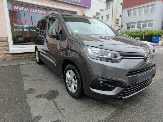 proace city verso medium executive 1.2 vvt-i 110 véhicule d'occasion