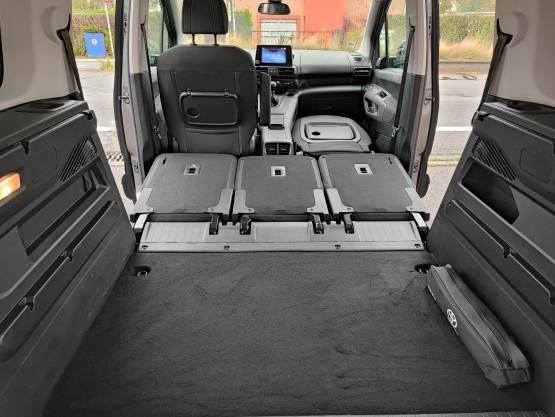 proace city verso medium executive 1.2 vvt-i 110 véhicule d'occasion